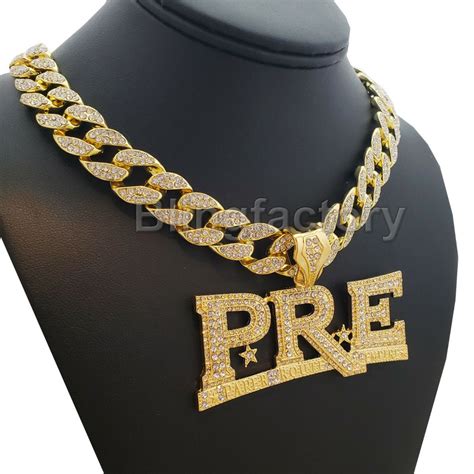 young dolph necklace.